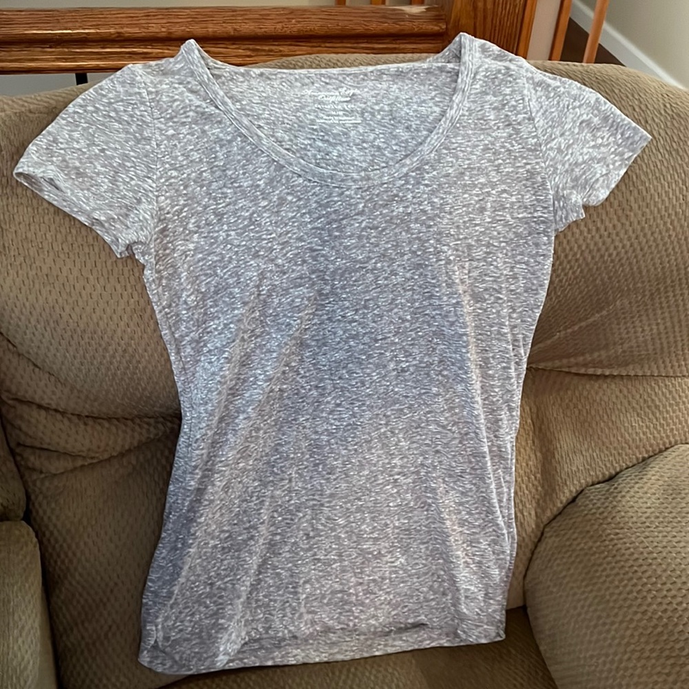 Gray and white t-shirt